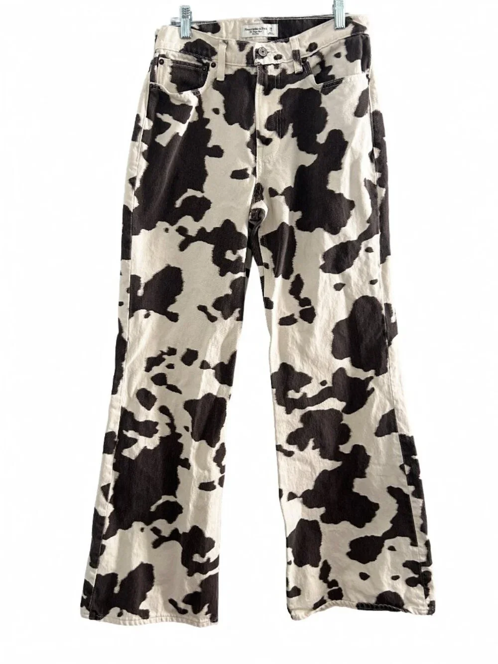 Abercrombie & Fitch Mid Rise Baggy Bootcut Western Cow Print Jeans Size 26 Long